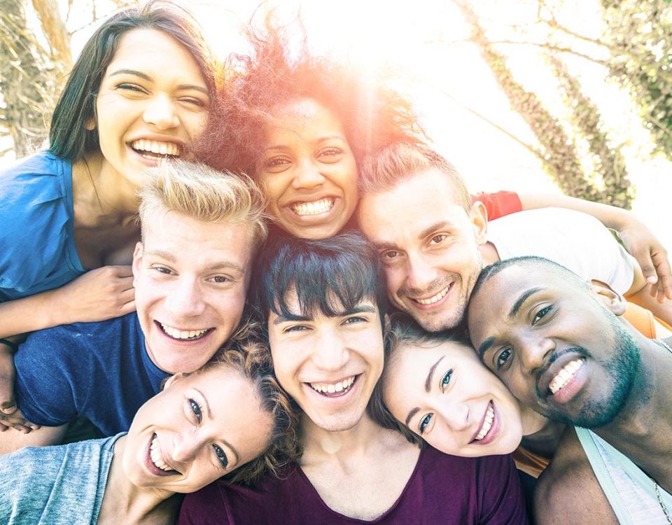 How to Build New Friendships in Sobriety