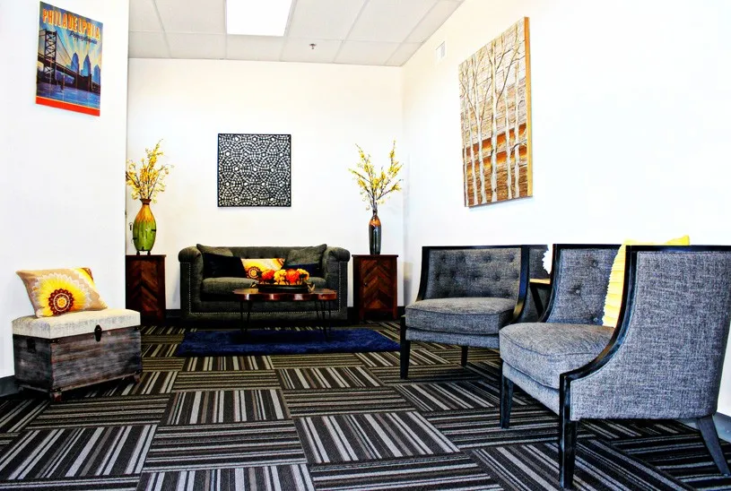 banyan treatment center philadelphia waiting area 3