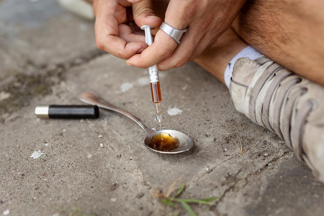 The Different Types of Heroin - Banyan Treatment Center