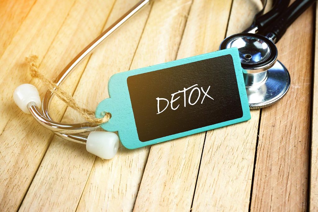 Choosing Between Detoxing at Home or Medical Detox