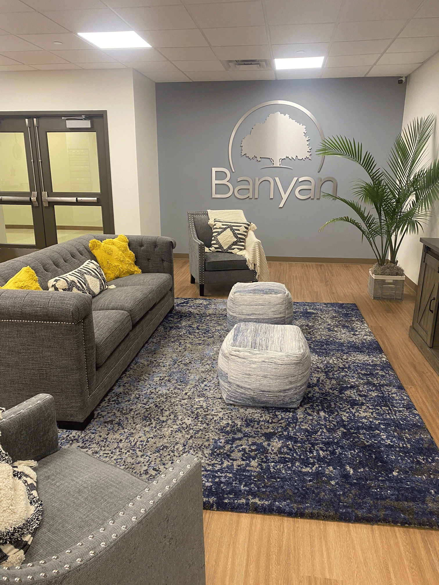 banyan delaware living room area