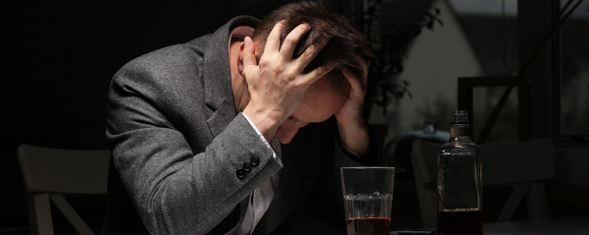 The Stages of Alcohol Withdrawal Delirium | Banyan Treatment Center