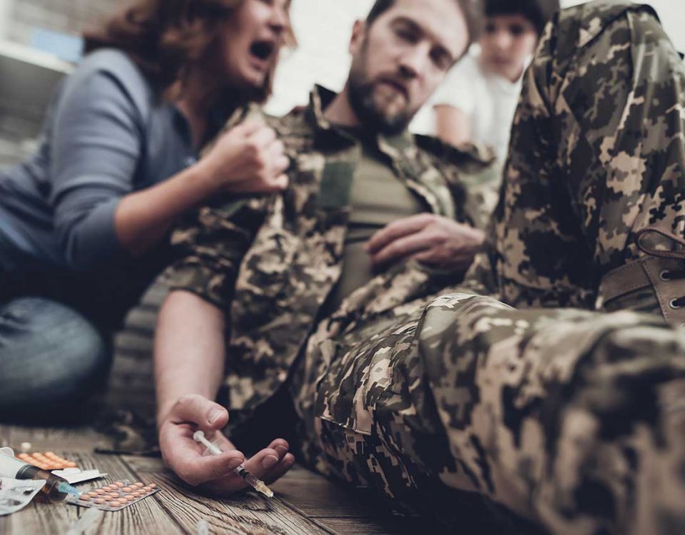 Heroin Addiction in Veterans: Signs, Side Effects, & Treatment