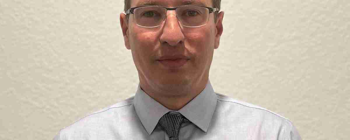 Dr. Kevin Ray